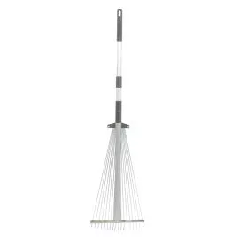 Kent & Stowe Expanding Lawn and Leaf Rake out of pack